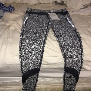 Lululemon Run With the Sun Tight